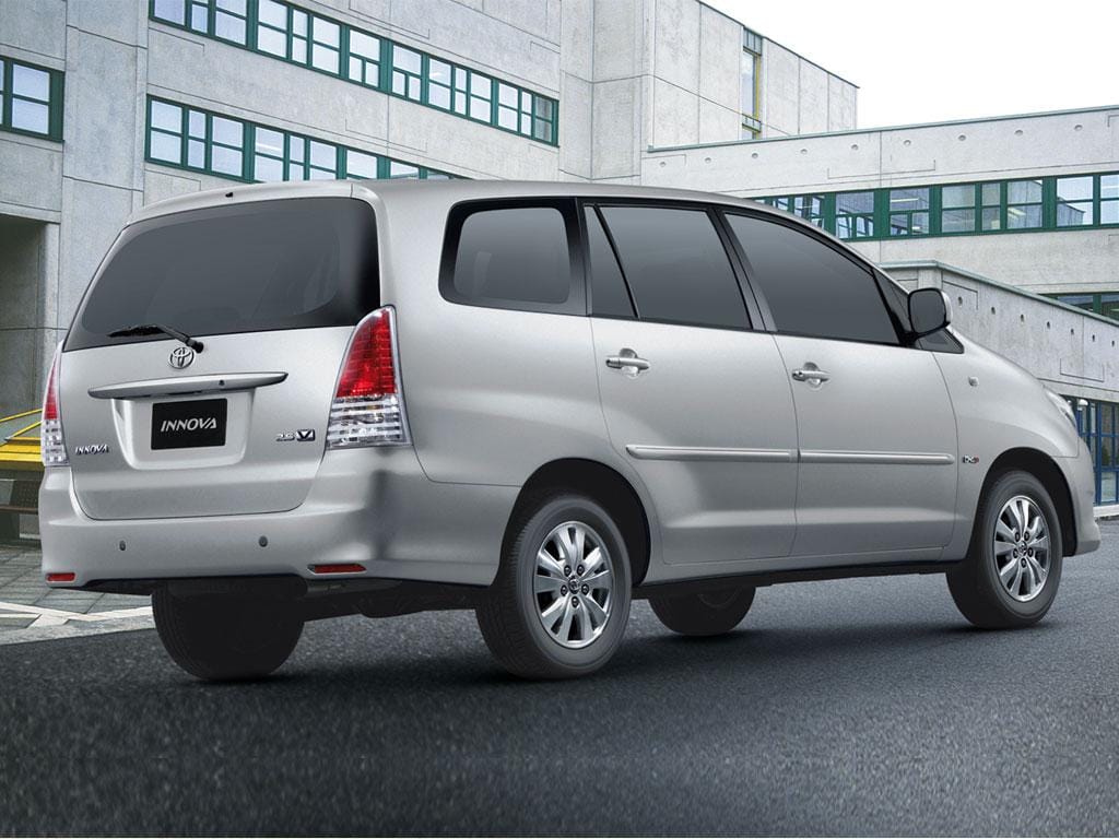 Best Innova Taxi Service in Lucknow