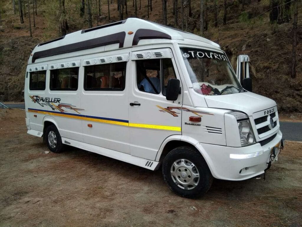 Best Tempo Traveller in Lucknow